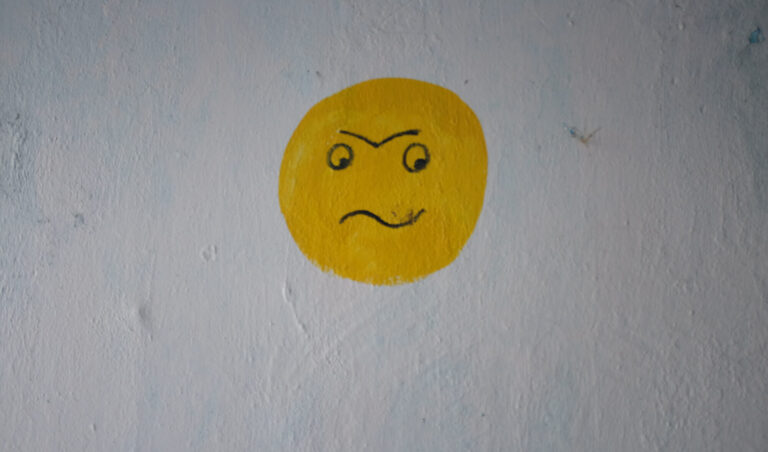 Cum ne poate ajuta inteligența emoțională să avem o atitudine pozitivă