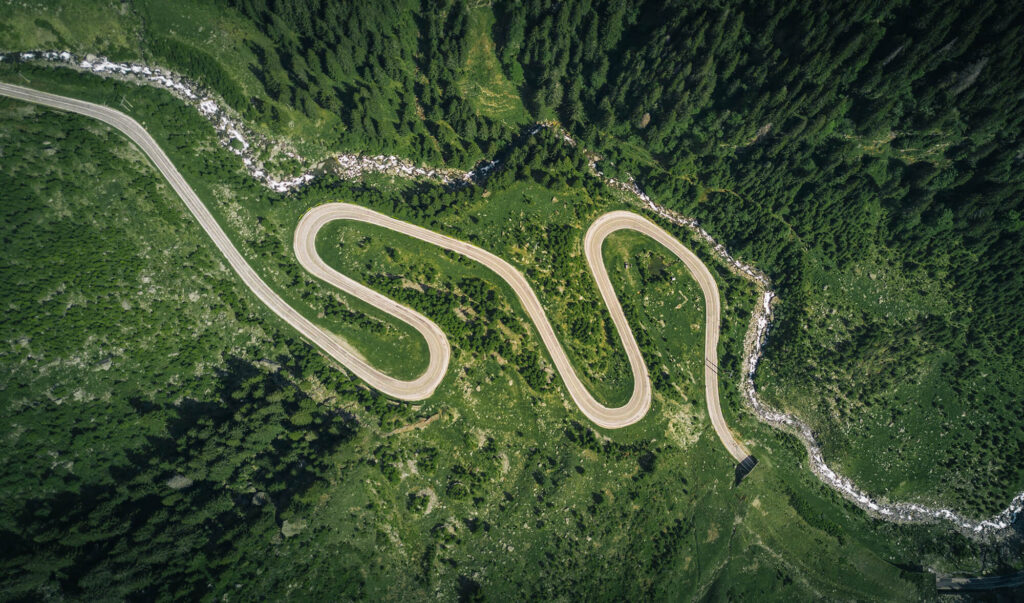 Alerg 64 km pe Transfăgărășan pentru o educație mai bună